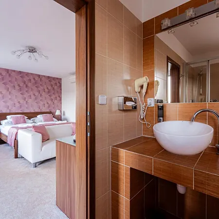 Uno Guest house 4*